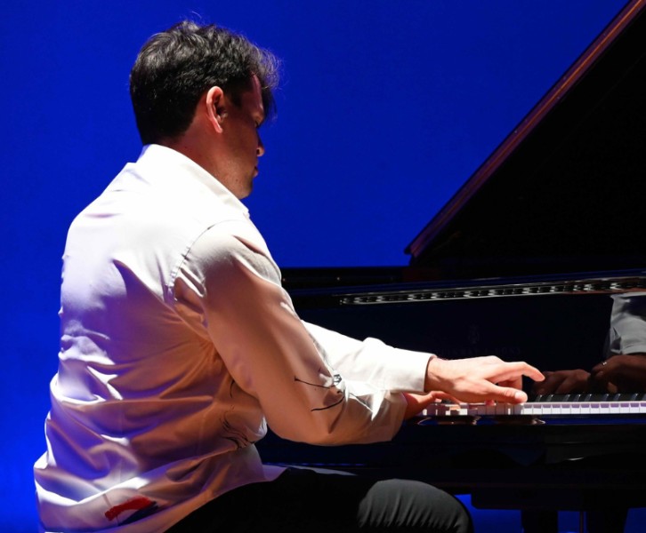Thibaud MENNILLO • Concert de sortie de l’album  » Live in Armenia » • Récital de piano