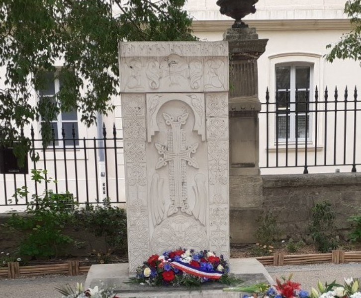 Commémorations du génocide des Arméniens Avignon / Isle-sur-la-Sorgue / Bollène / La Tour-d’Aigues / Pertuis / Arles