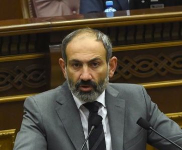 Réunion publique avec le Premier Ministre de la République d'Arménie Nikol Pashinyan