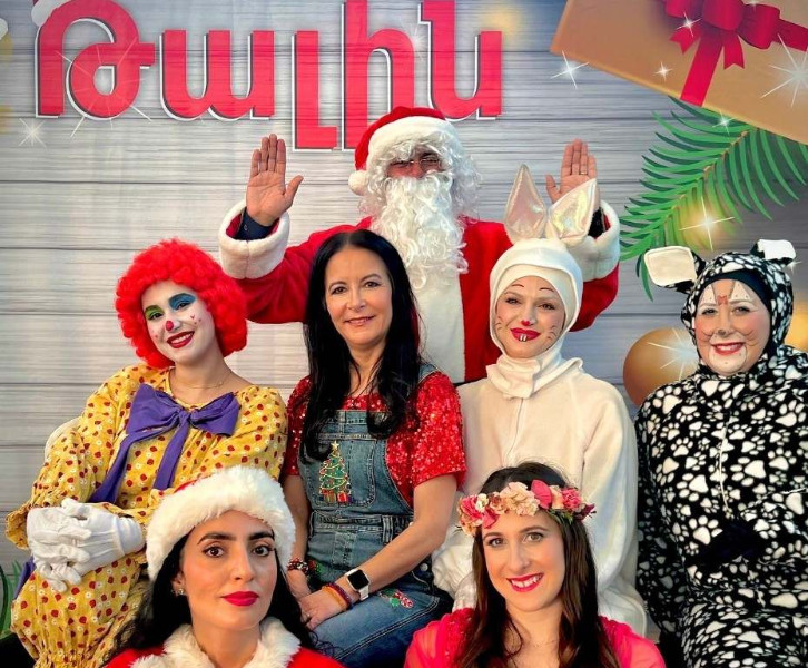 Taline & Santa Christmas Show