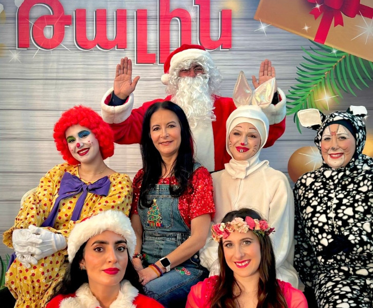 Taline & Santa Christmas Show